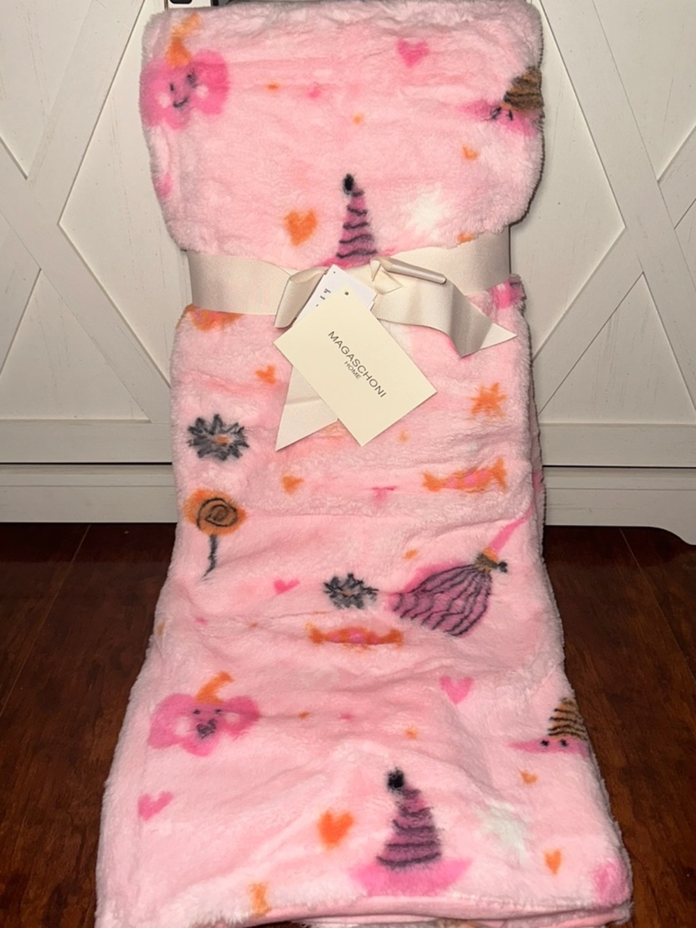 Magaschoni Pink Plush Novelty Print Throw